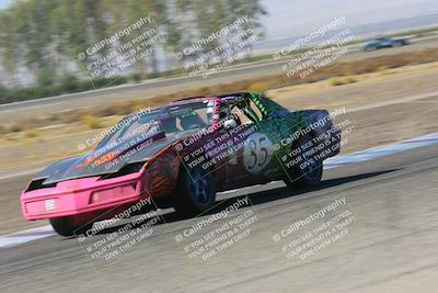 media/Oct-01-2022-24 Hours of Lemons (Sat) [[0fb1f7cfb1]]/10am (Front Straight)/